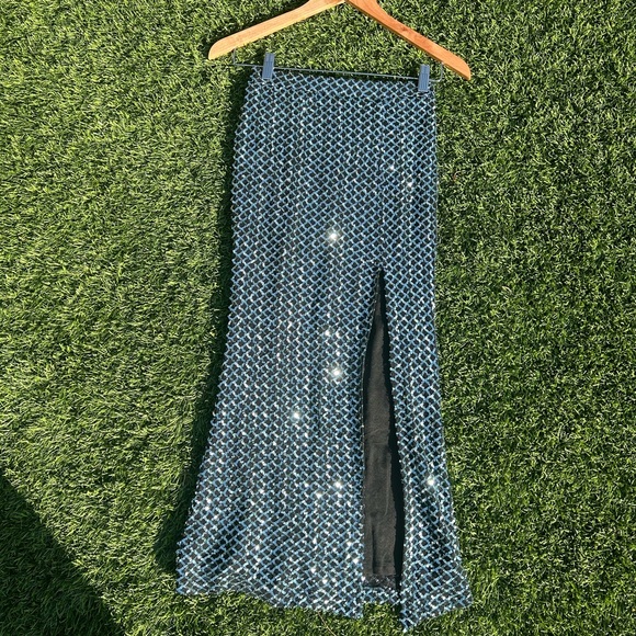 Hello Molly sparkly sequin skirt size small - Picture 5 of 5